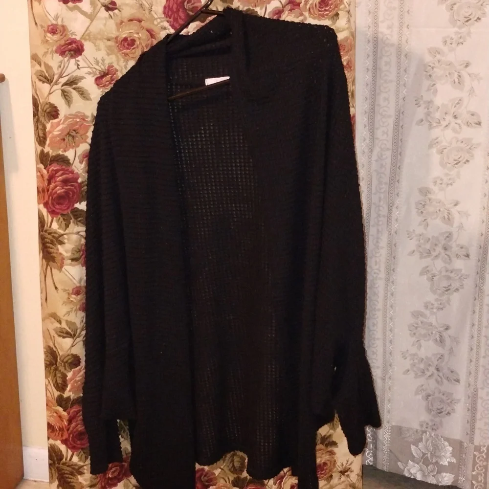 VEVERET black cardigan - Picture 1 of 4